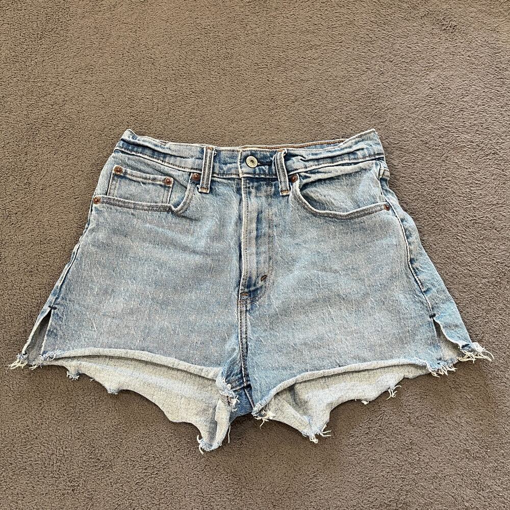 Abercrombie & Fitch Blue The Mom Short High Rise Cutoff Short Women's Size 26x2